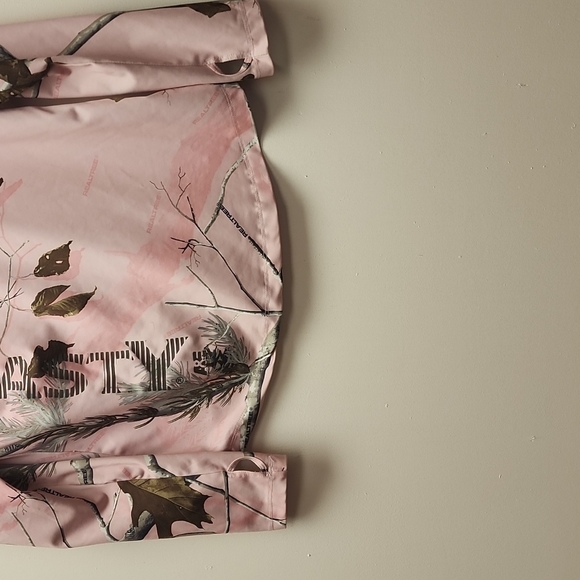 Duck Dynasty Women's Pink Camo Pullover 1/4" Zip. - Picture 5 of 11